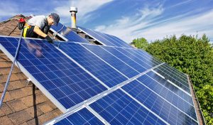 Service d'installation de photovoltaïque et tuiles photovoltaïques à Carnoules